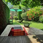 En Bord De Riviere Апартаменты Bagneres-de-Luchon