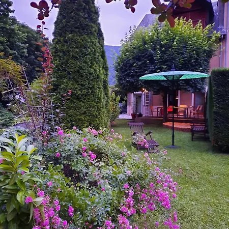 En Bord De Riviere * Bagneres-de-Luchon