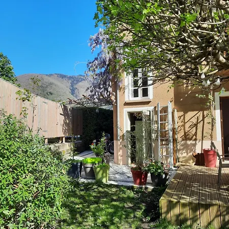 En Bord De Riviere Апартаменты Bagneres-de-Luchon