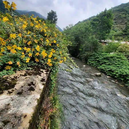 En Bord De Riviere * Bagneres-de-Luchon