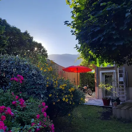 Lägenhet En Bord De Riviere