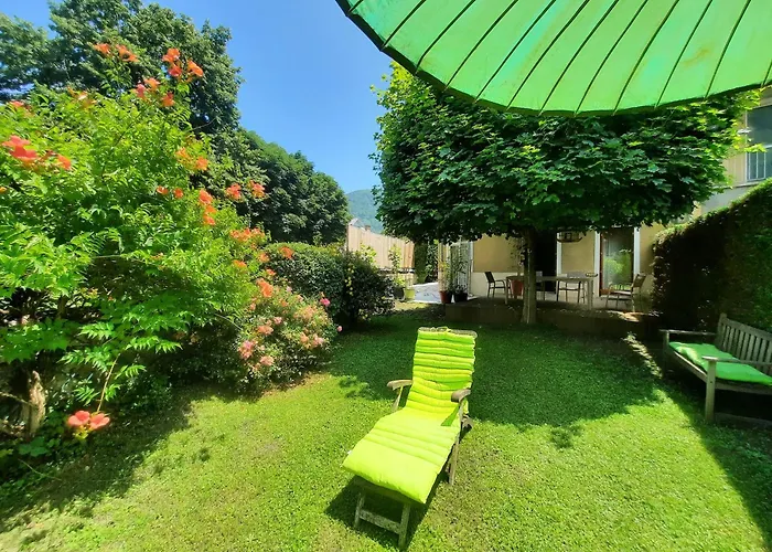 En Bord De Riviere * Bagnères-de-Luchon